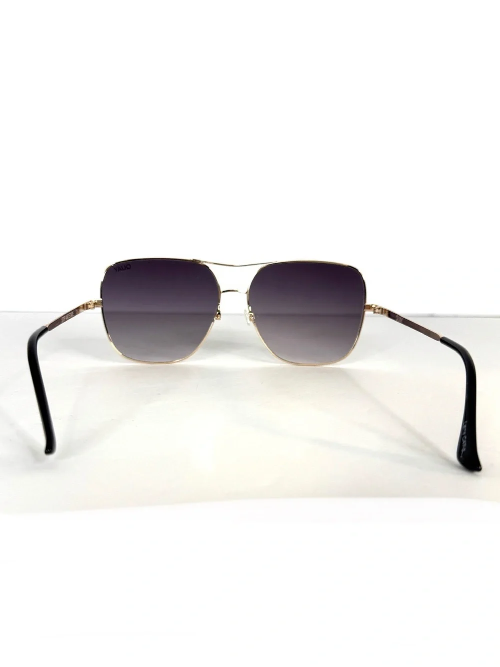 QUAY AUSTRALIA Stop And Stare Sunglasses
